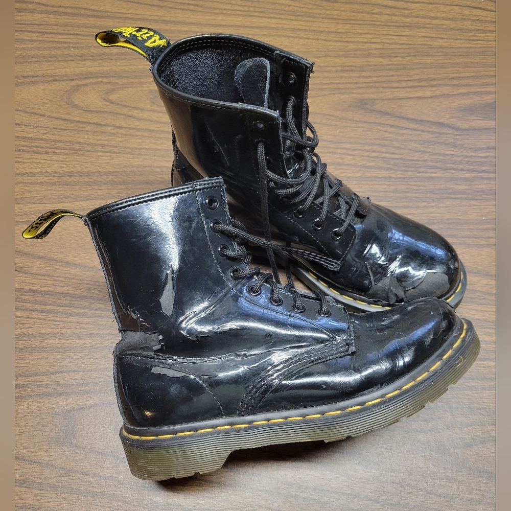 Dr. Martens Airwair Black Patent Leather Combat Boots Size 7